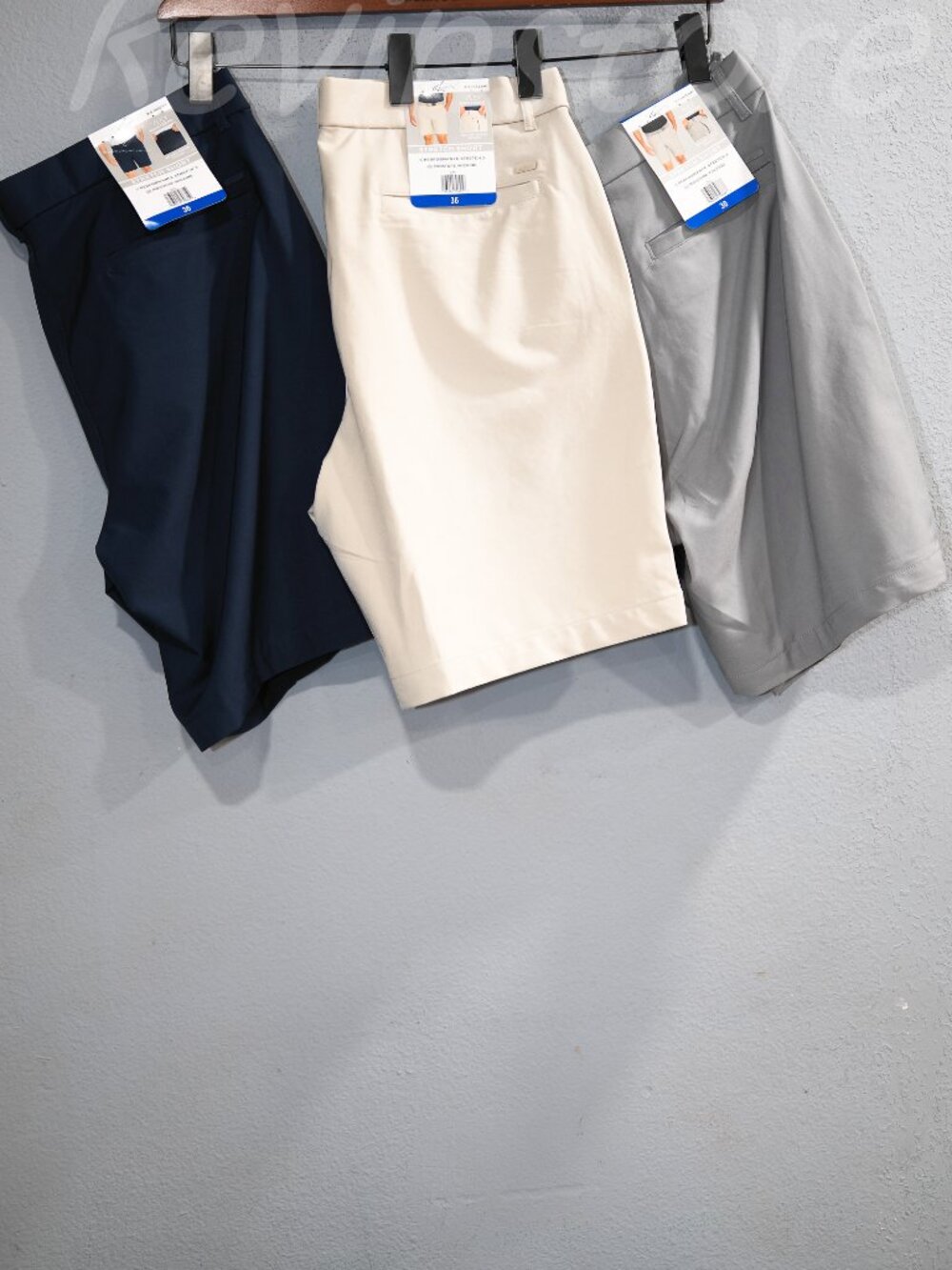 3 pairs Greg Norman Men's Shorts. Price is for 3.
